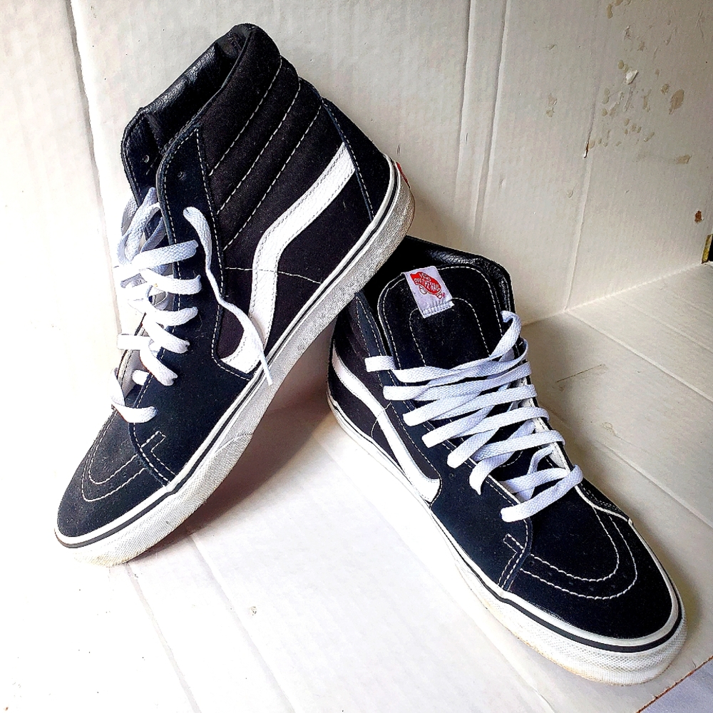 Vans - Picture 5 of 12